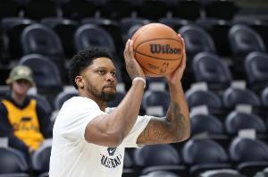 这不仅是在 这不仅是在